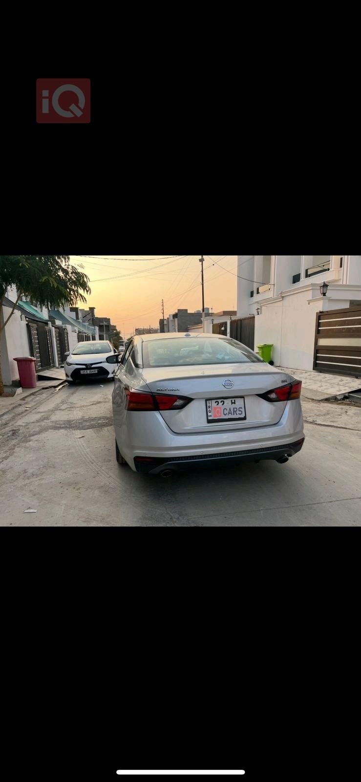 نيسان ألتيما